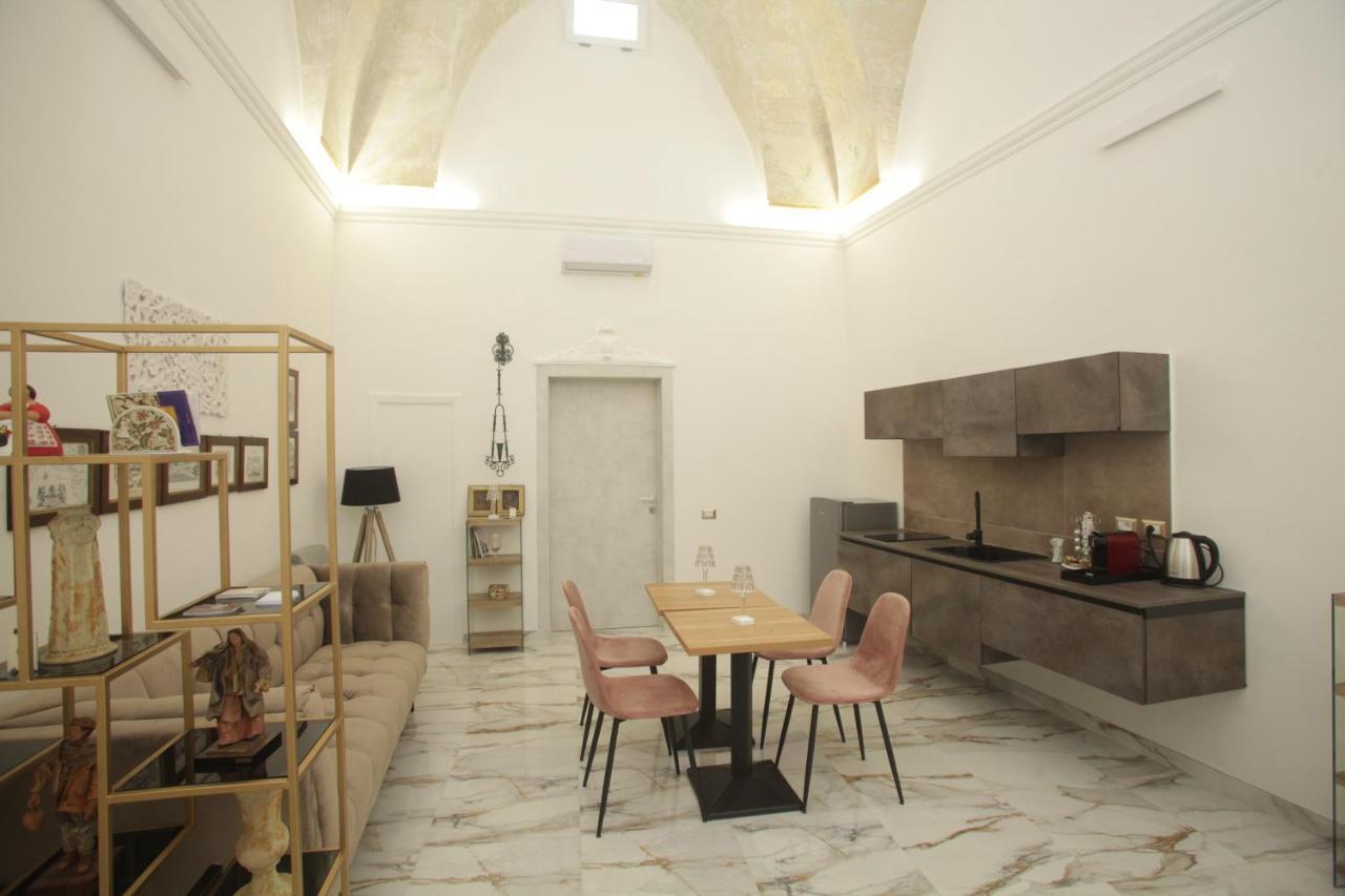La Dimora Di Re Idomeneo Bed & Breakfast Lecce Exterior photo
