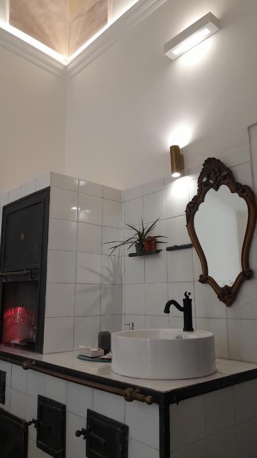 La Dimora Di Re Idomeneo Bed & Breakfast Lecce Exterior photo
