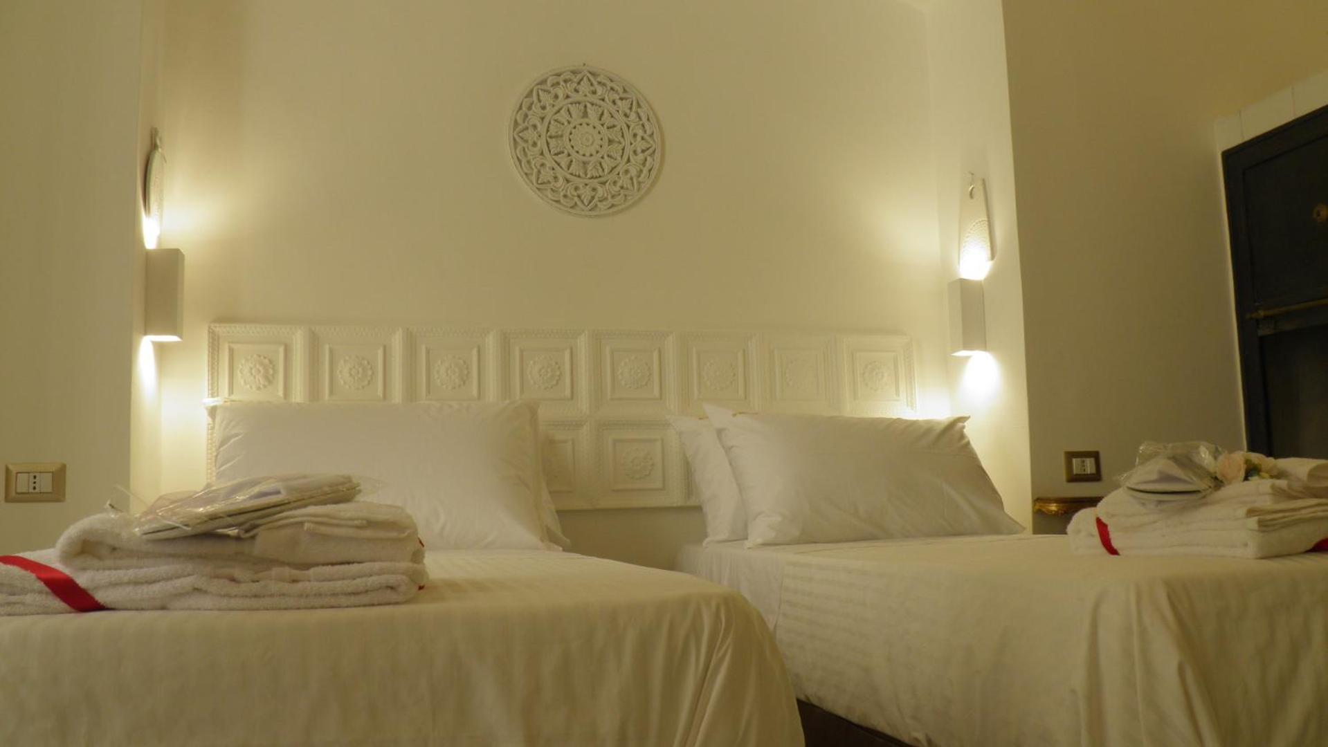 La Dimora Di Re Idomeneo Bed & Breakfast Lecce Exterior photo