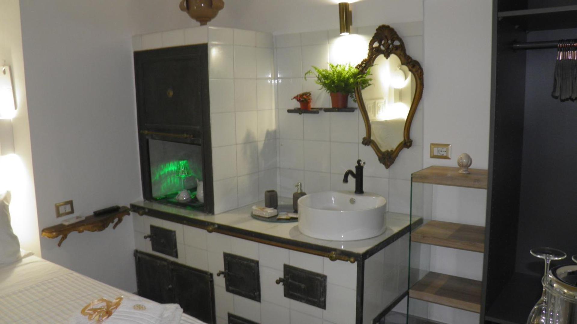 La Dimora Di Re Idomeneo Bed & Breakfast Lecce Exterior photo